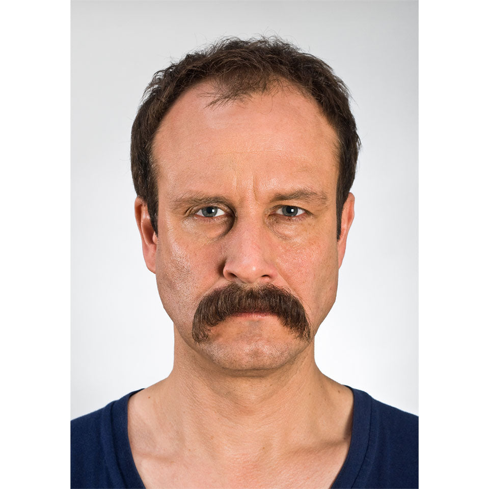 Moustache nr.4