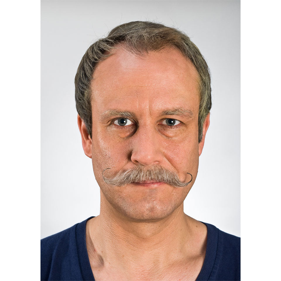 Moustache nr.7